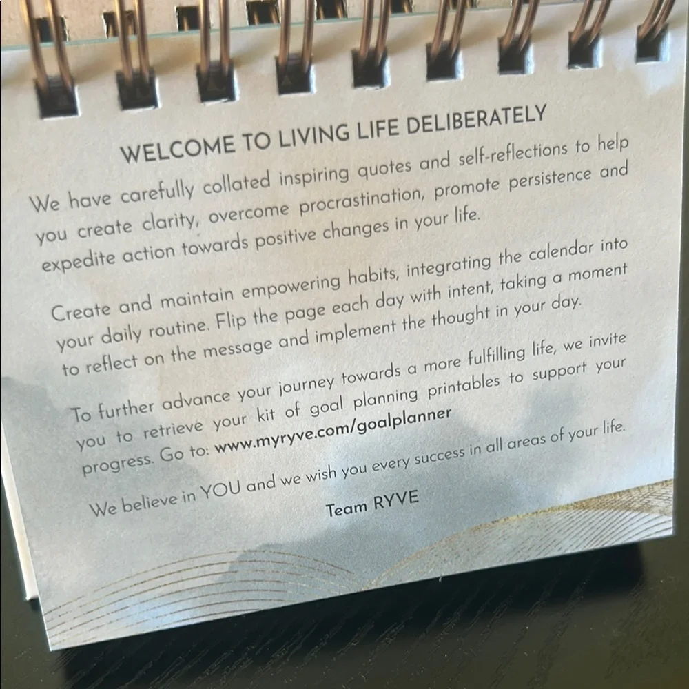 RYVE Inspirational Quotes Desk Calendar